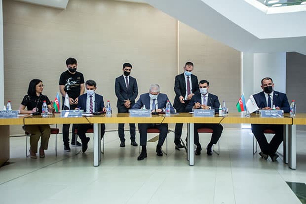 “PAŞA Bank” əlilliyi olan şəxslərin peşəkar inkişafına dəstək verir