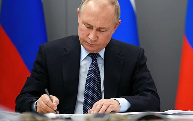 Putin seçkilərin vaxtı ilə bağlı qərar imzaladı
