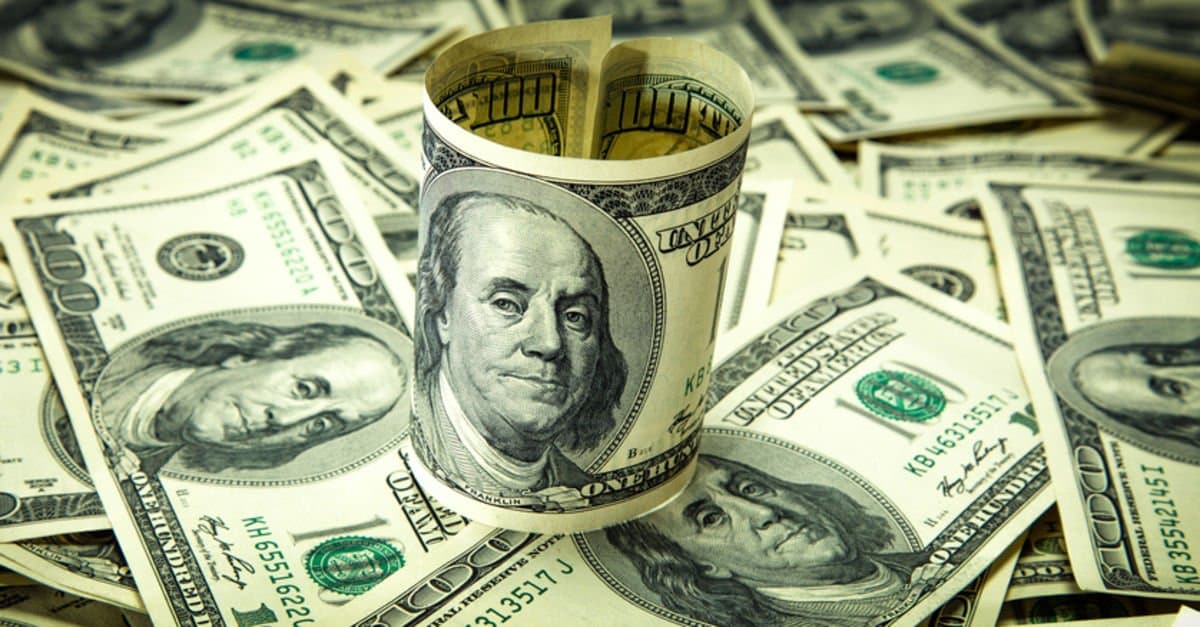 Dollar digər valyutalara qarşı BAHALAŞIR