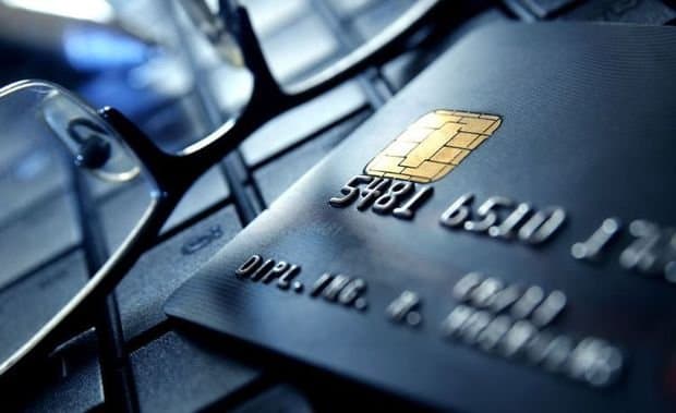 Azərbaycanda bank müştərilərinin hüquqlarının qorunması ilə bağlı müzakirə