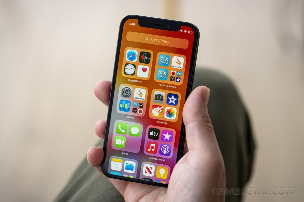 “Apple” iPhone-un bu modelinin istehsalını dayandırdı