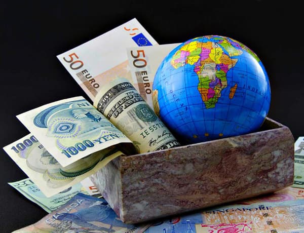 Mərkəzi Bankdan Çin və Rusiyanın dollardan imtinası ilə bağlı AÇIQLAMA
