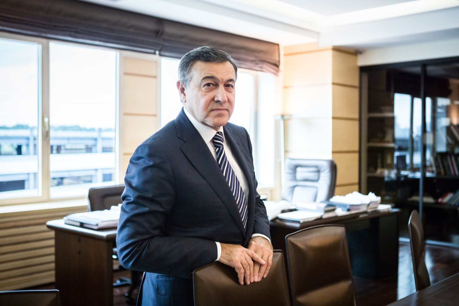 Ağalarov aerport tikintisinə başladı