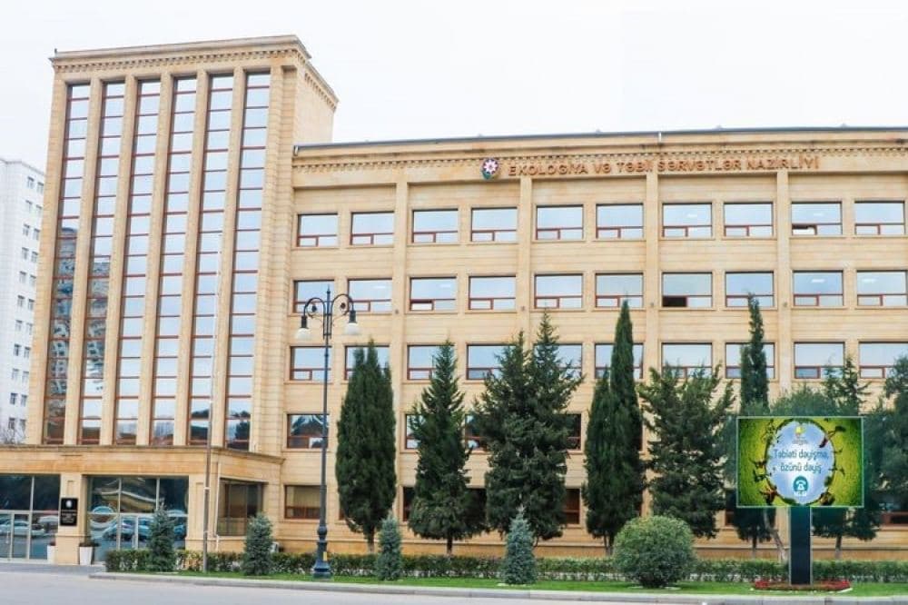 Ekalogiya və Təbii Sərvətlər Nazirliyi tender elan edir