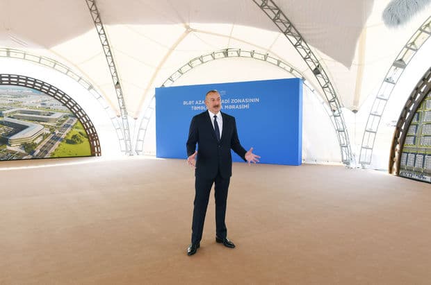 İlham Əliyev: Ölkələr şərtləri özlərinə daha uyğun tərzdə dəyişdirməyə cəhd göstərirlər