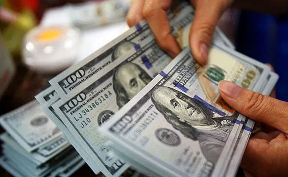 Dolların bazar ertəsinə olan rəsmi məzənnəsi AÇIQLANIB