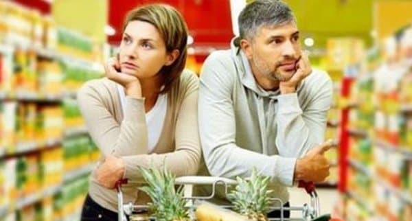 Ərzaq qiymətlərində artım əhalinin büdcəsinə necə təsir edib? - SORĞU