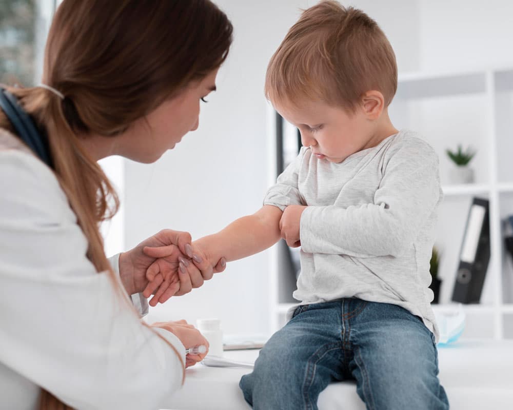 Azərbaycanın baş pediatrından uşaqların vaksinasiyası ilə bağlı AÇIQLAMA