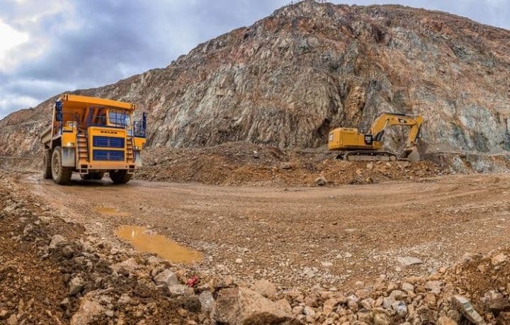 Faydalı qazıntı yataqlarının istifadəyə verilməsi üzrə növbəti hərrac