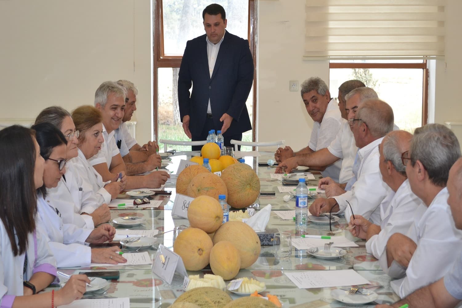 Yemişin yeni sortlarının dequstasiyası