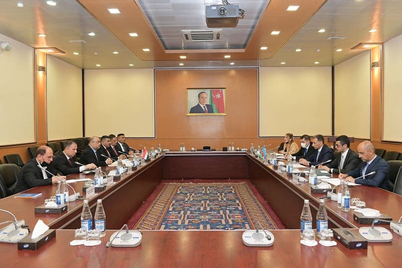 Rəşad Nəbiyev İraqlı həmkarı ilə İKT sahəsində əməkdaşlıqla bağlı müzakirələr aparıb