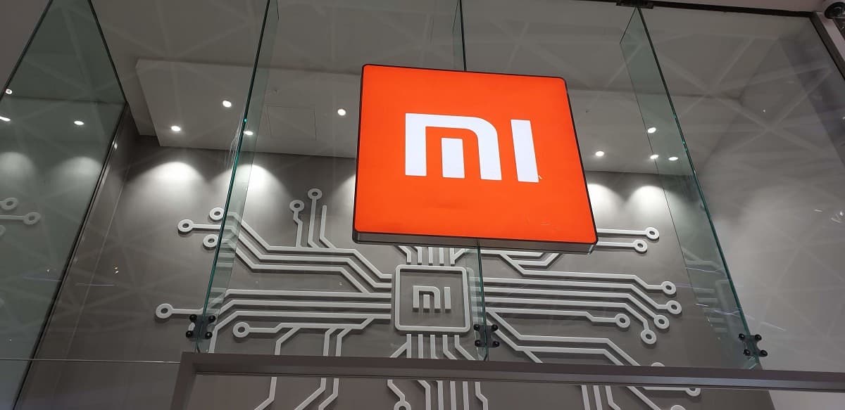 Xiaomi Samsung və Apple-ı ötüb keçdi