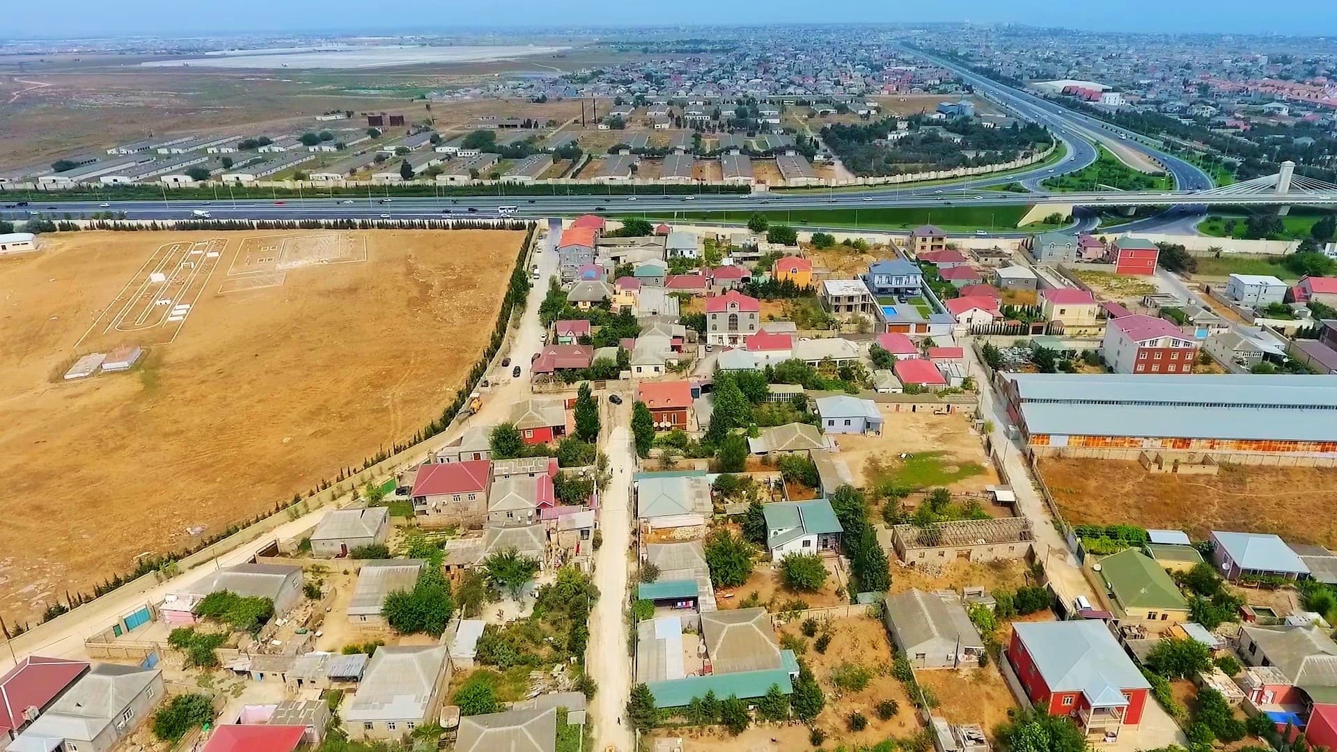 Xəzər rayonunda küçə və yollarda aparılan təmir işləri