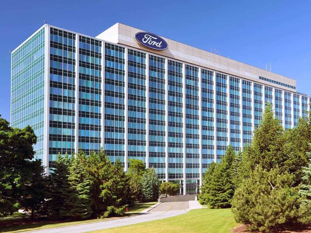 “Ford”un ABŞ satışları 33 % azalıb