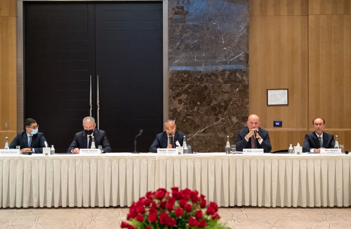 Qarabağ Dirçəliş Fondu və Azərbaycan bankları arasında görüş