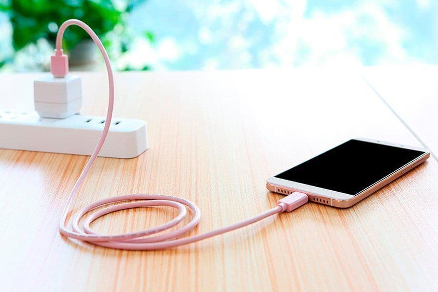 Bütün mobil cihazlar enerji yığımı eyni ola bilər