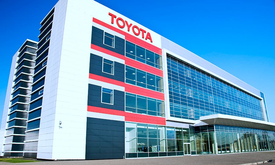 “Toyota Motor” 110 mindən çox avtomobilini geri çağırır