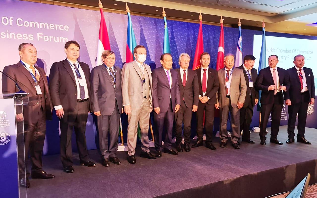 Azərbaycan və Macarıstan arasında ticarət və investisiya imkanları müzakirə olunub
