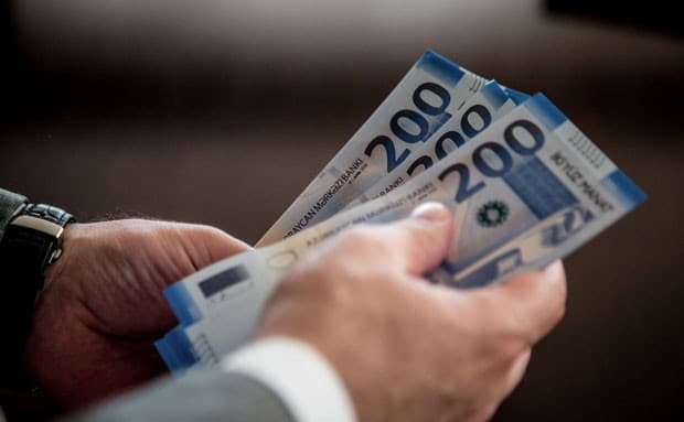 Nazirlik əmək haqlarının nə qədər artdığını açıqlayıb