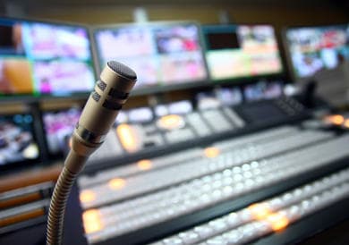 Televiziya yayımçıları üçün dövlət rüsumu 10 dəfə azaldılır