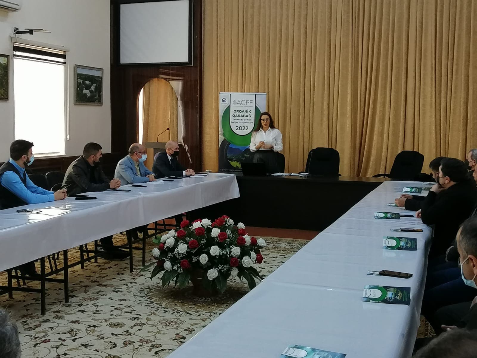 Azad olunan ərazilərdən olan sahibkarlara həmin rayonlara investisiya cəlb etmək imkanları izah edilib