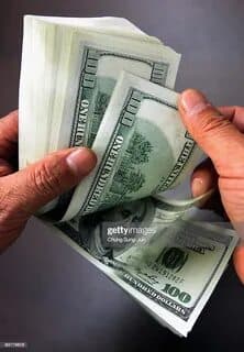 Azərbaycan bankları bu gün nə qədər dollar aldı?- MƏBLƏĞ