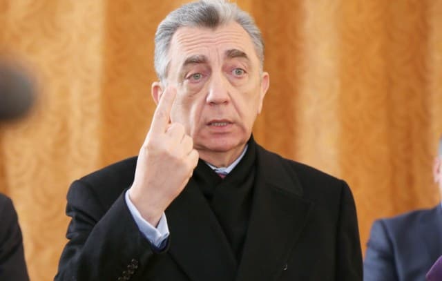 Eldar Əzizov icra başçılarına ciddi xəbərdarlıq etdi