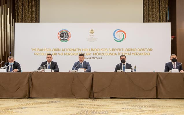 Sahibkarlıq fəaliyyəti ilə bağlı ictimai müzakirə təşkil olunub
