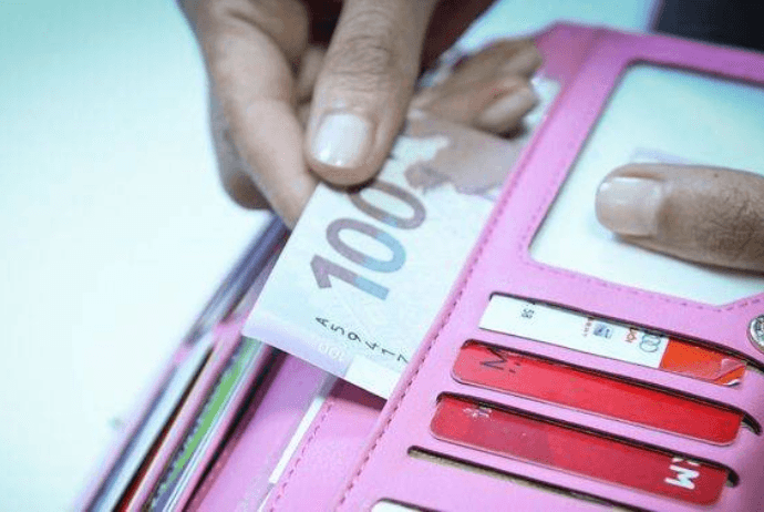 Azərbaycanda orta aylıq əmək haqqı - 11% ARTIB
