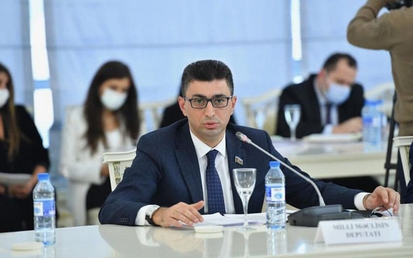 Deputat Şahin Seyidzadə mandatından imtina edir