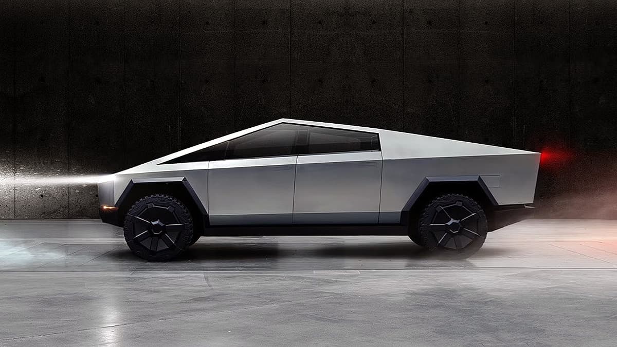“Tesla Cybertruck” nə zaman satışa çıxarılacaq?