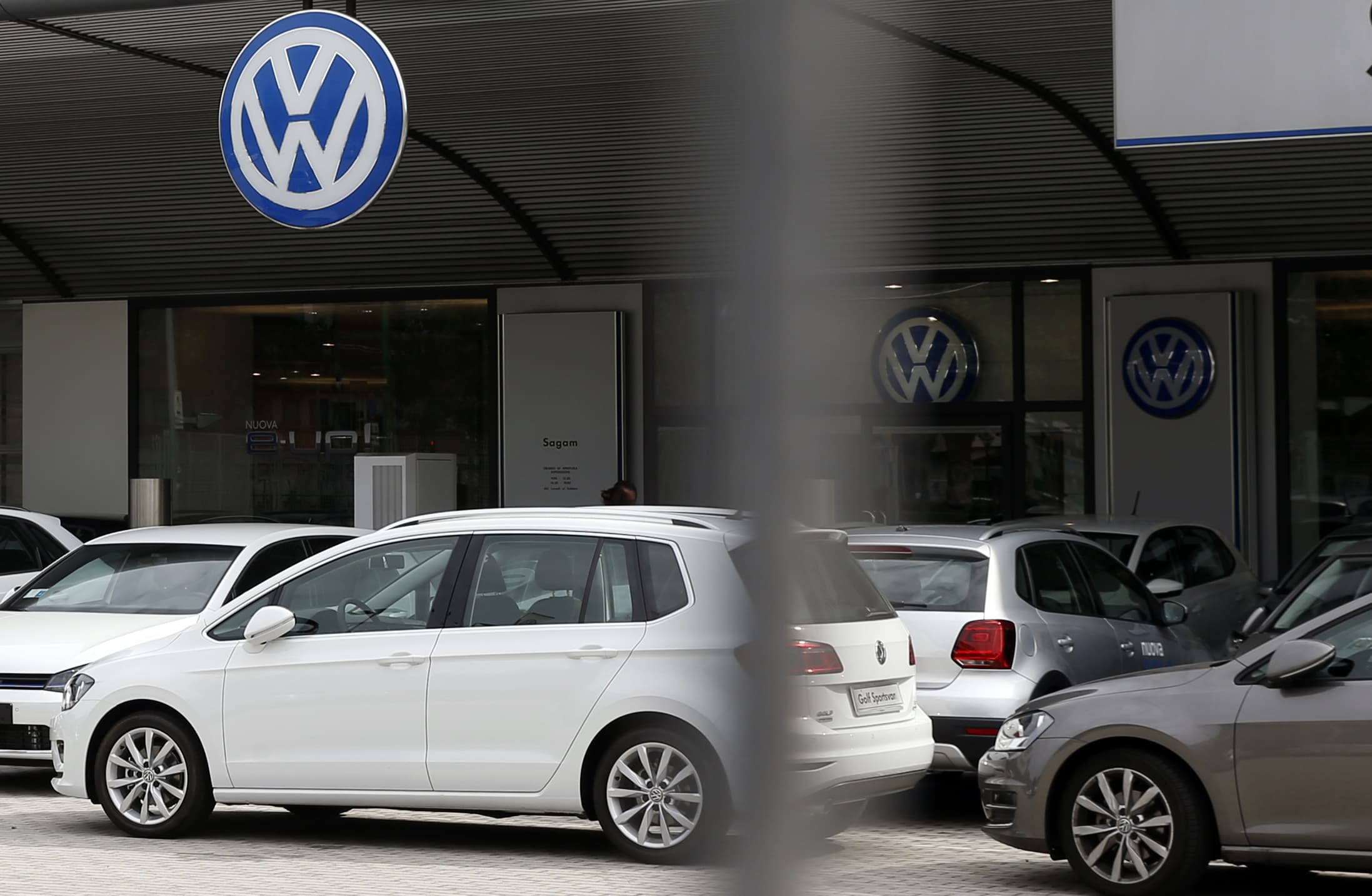 Volkswagen, Audi, Seat və Skoda 100 mindən çox avtomobili yanğın təhlükəsi ilə geri çağırıb
