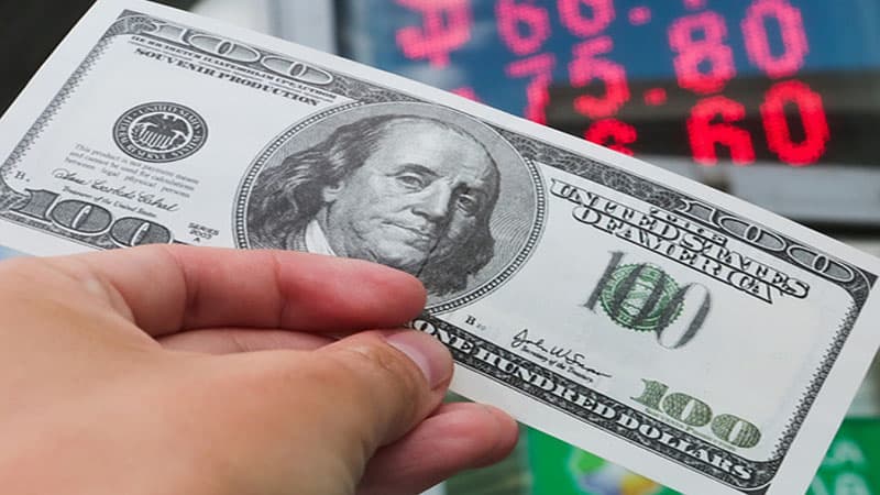 Moskva birjasında dollar bahalaşıb
