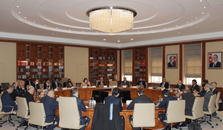 Samir Şərifov fransalı sahibkarlarla görüşüb