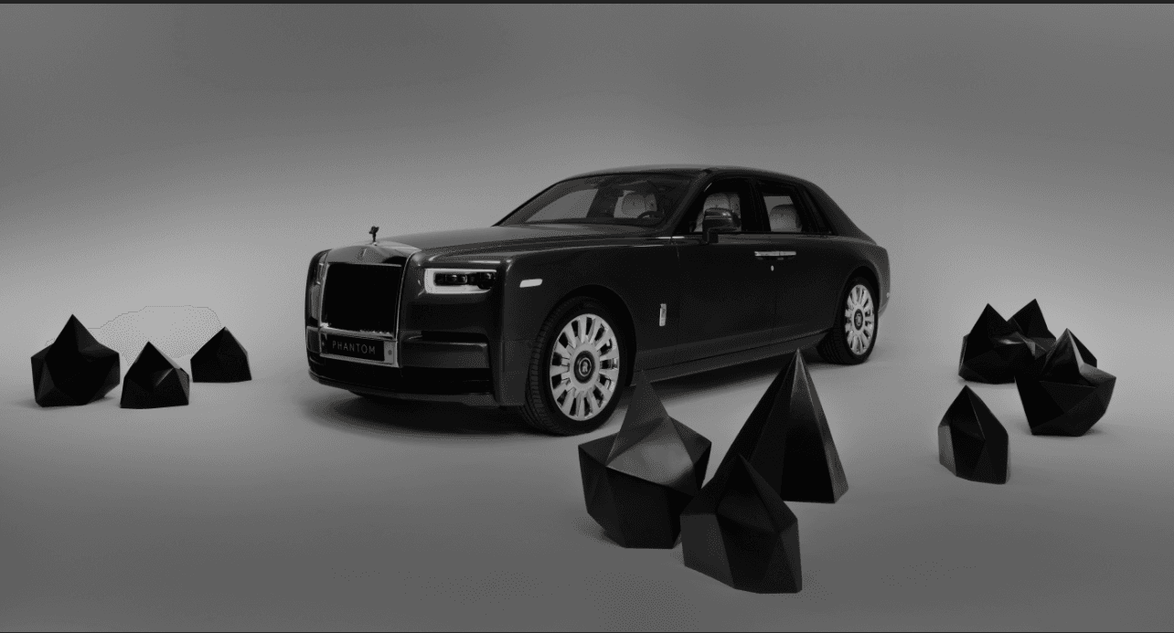 ROLLS-ROYCE karbon örtük qalereyası ilə innovativ əsəri nümayiş etdirir