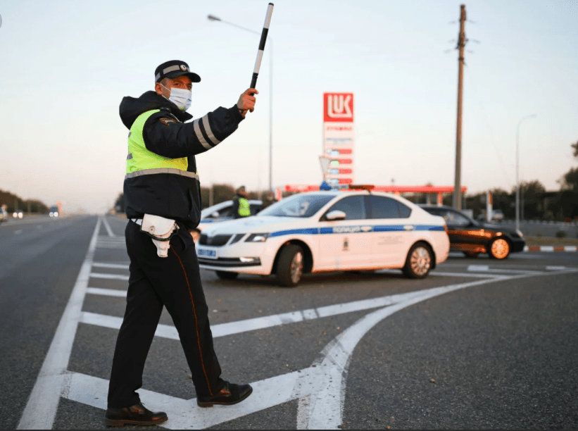 Yol Polisindən piyadalara yol verməyən sürücülərə XƏBƏRDARLIQ