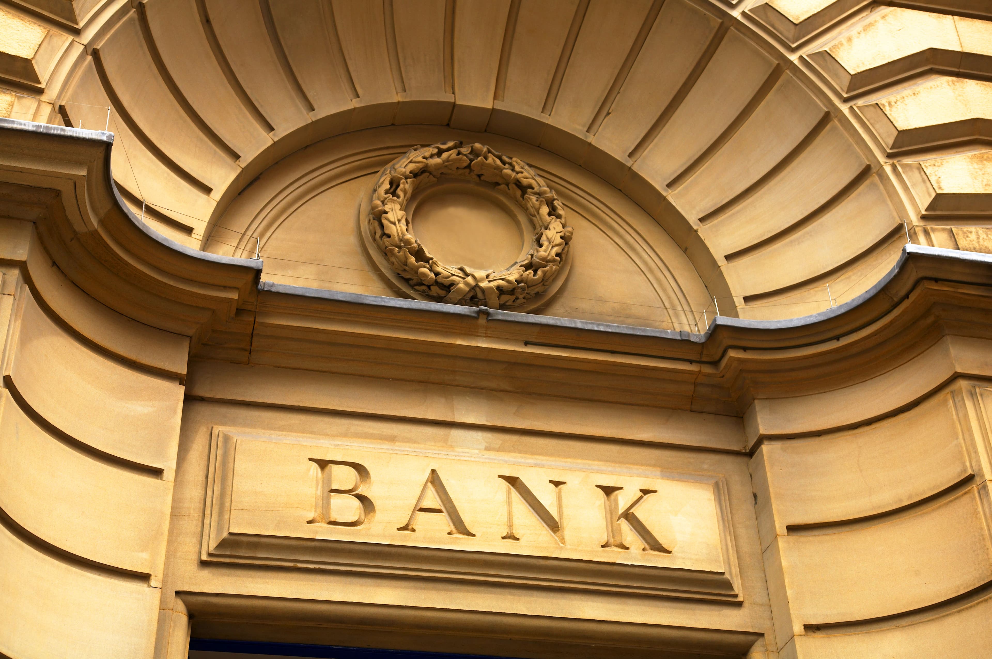 Azərbaycanda bankların cəmi aktivləri 3%-dən çox artıb