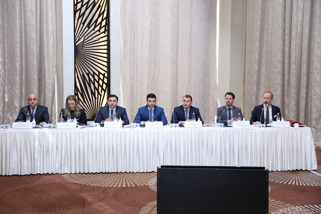 İƏİT-nin biznesin rəqəmsallaşmasına həsr edilmiş hesabatlarının təqdimatı olub