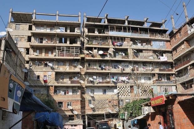 Bakıda qəzalı vəziyyətdə olan binaların sayı açıqlanıb