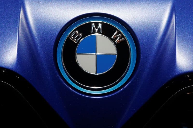 BMW-nin mənfəəti artıb