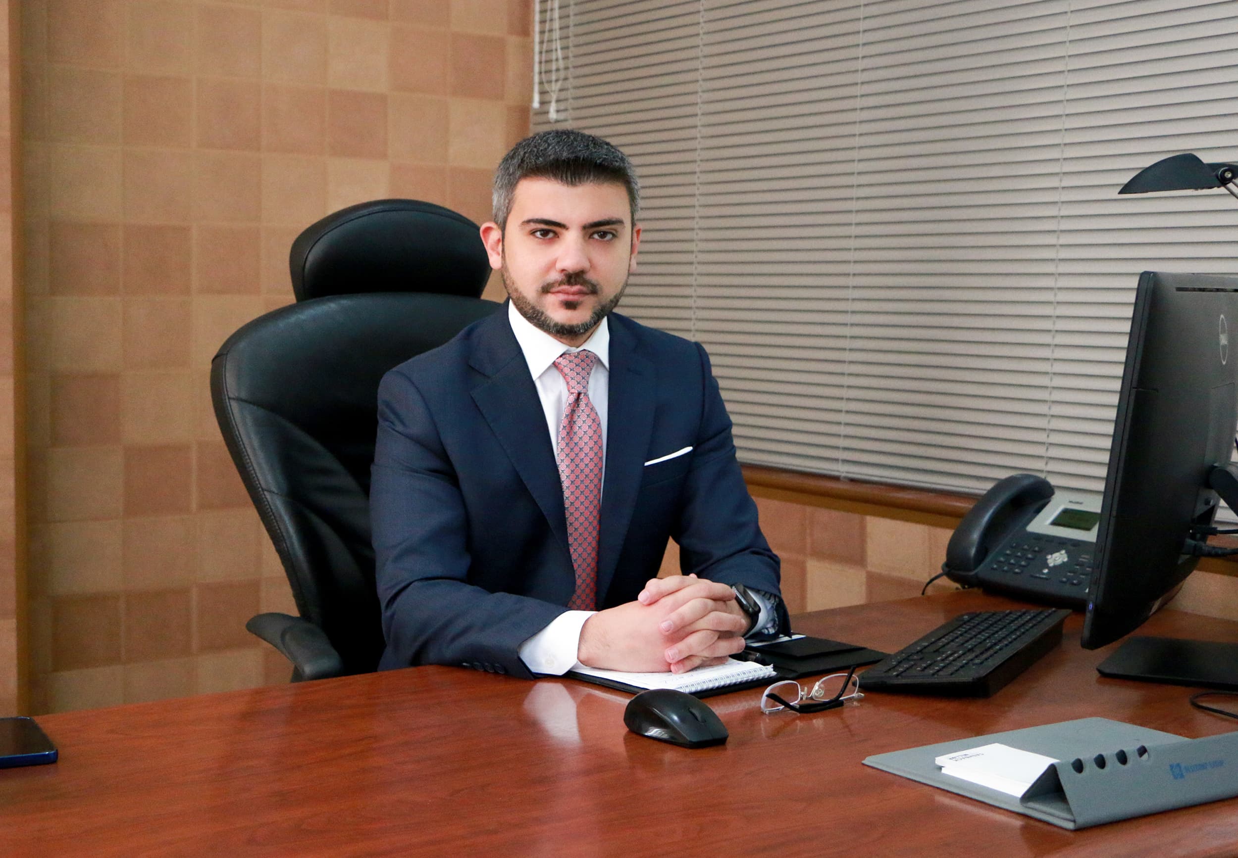 "Müsbət nüfuz puldan daha dəyərlidir" (Publius Syr)