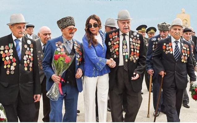 Mehriban Əliyevadan Qələbə Günü paylaşımı - Foto