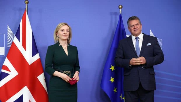 Böyük Britaniya-AB ticarət razılaşmasında Şimali İrlandiya böhranı
