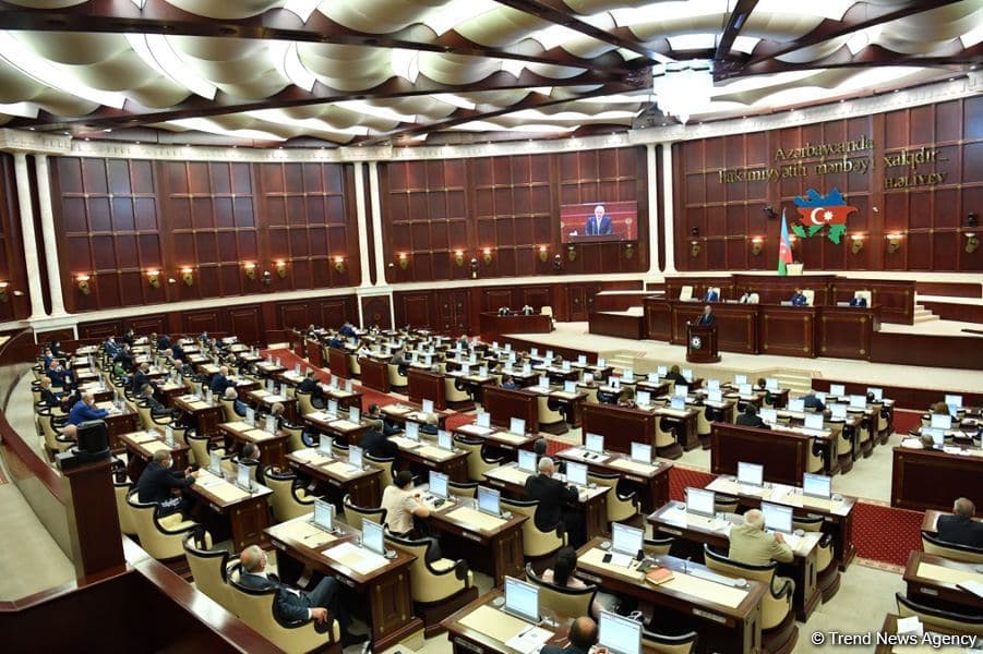 Milli Məclisin Aparatına yeni rəhbər təyin edilib