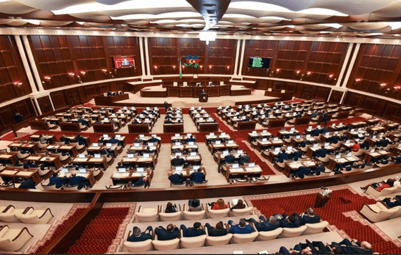 Deputatlar MM-in növbədənkənar sessiyasının keçirilməsi üçün müraciət edib