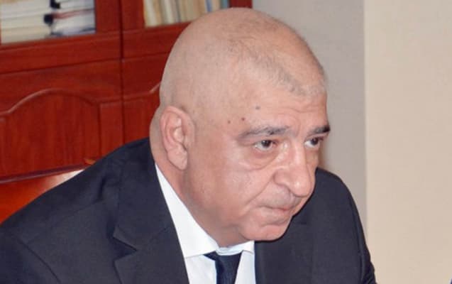 Prezident onu rektor təyin etdi