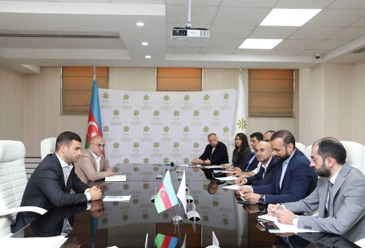 KOBİA və Azərbaycan Pərakəndə Geyim İdxalçıları Assosiasiyası arasında görüş