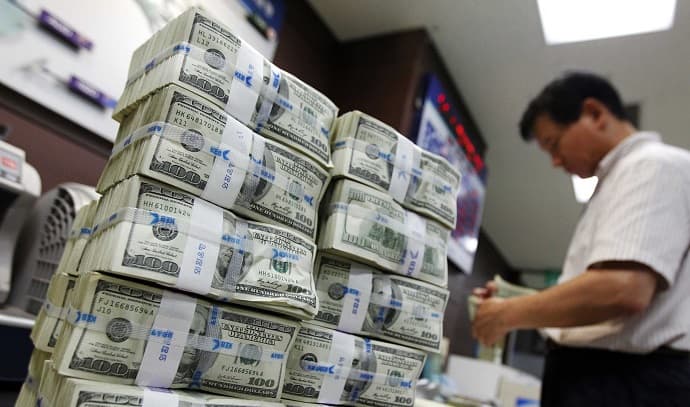 Yaponiya 21 mlrd. dollarlıq əlavə büdcə qəbul edib
