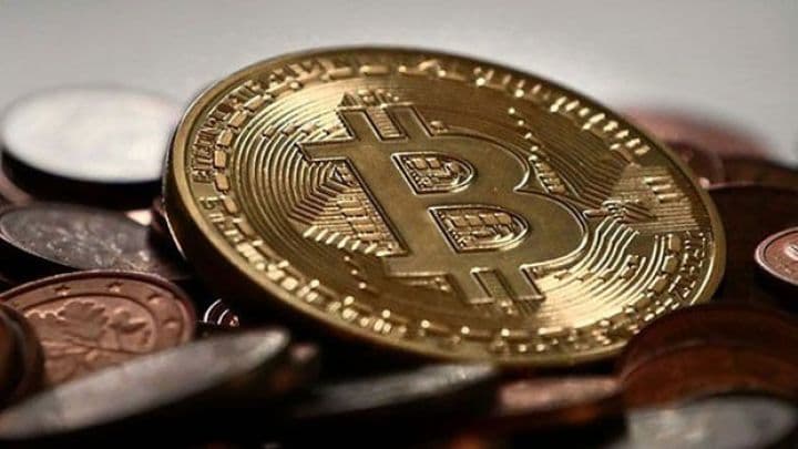 Bitcoin rekord həddə ucuzlaşdı