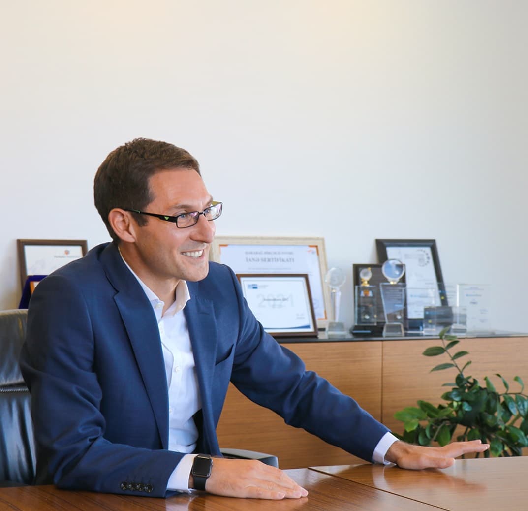 “AccessBank 20 illik yubileyini qeyd edir və daha böyük nailiyyətlərə doğru addımlayır”: İdarə Heyətinin sədri David Tsiklauri ilə müsahibə